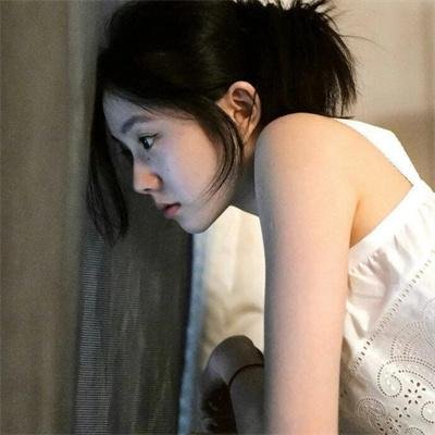 女猫海报